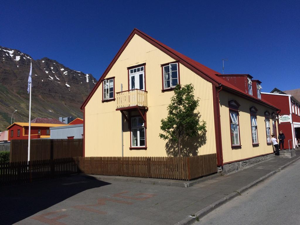 Guesthouse Gamla Ísafjörður Esterno foto