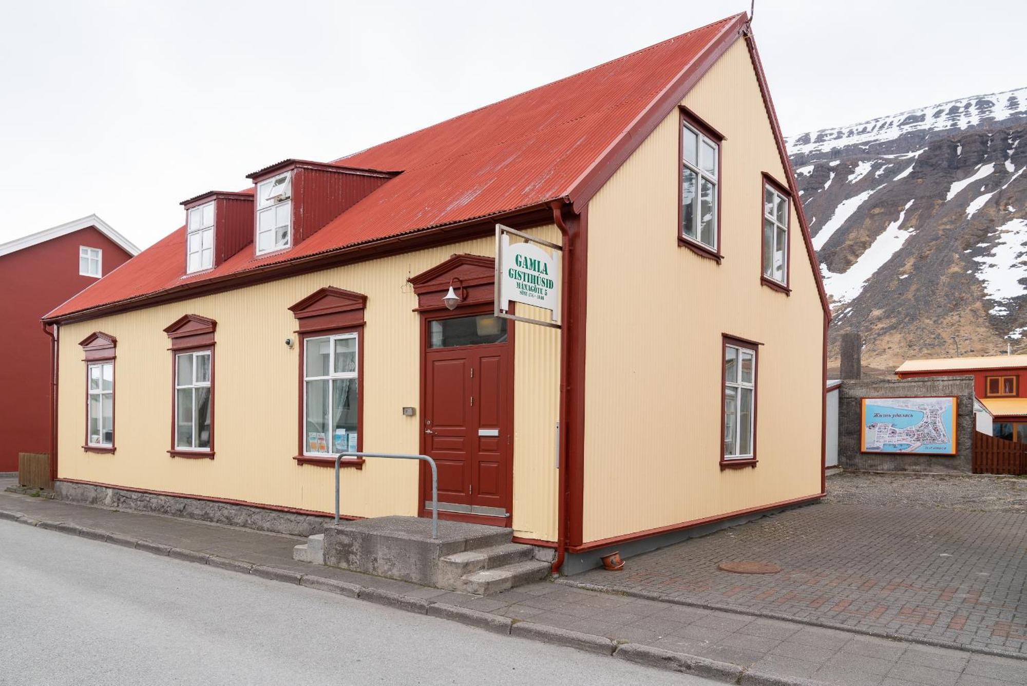 Guesthouse Gamla Ísafjörður Esterno foto