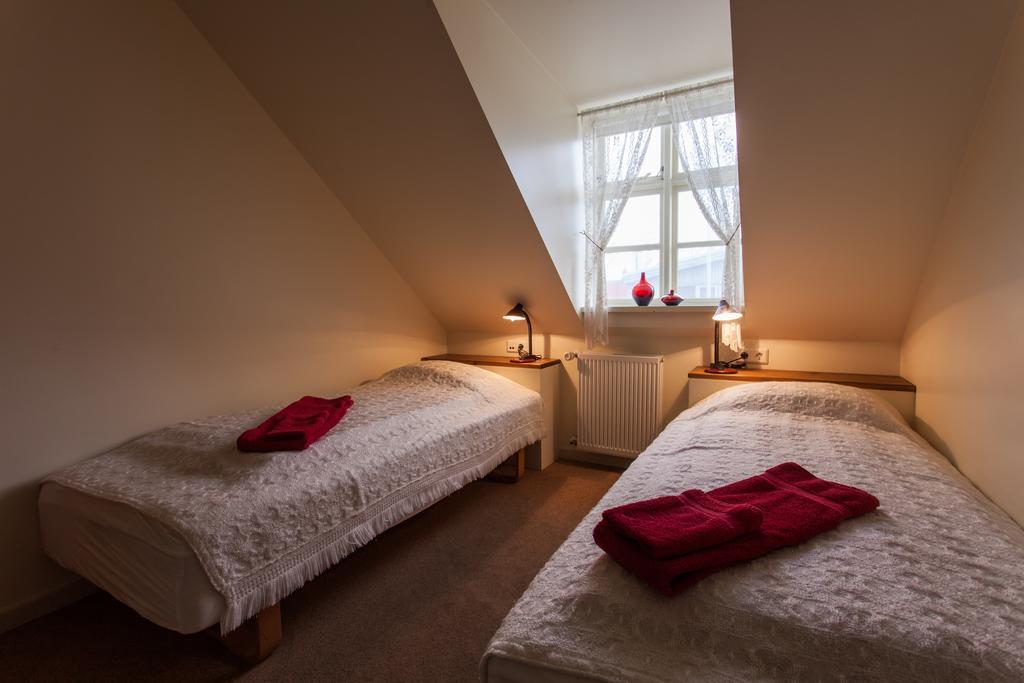Guesthouse Gamla Ísafjörður Esterno foto