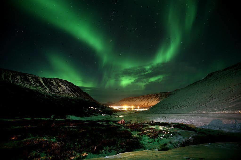 Guesthouse Gamla Ísafjörður Esterno foto